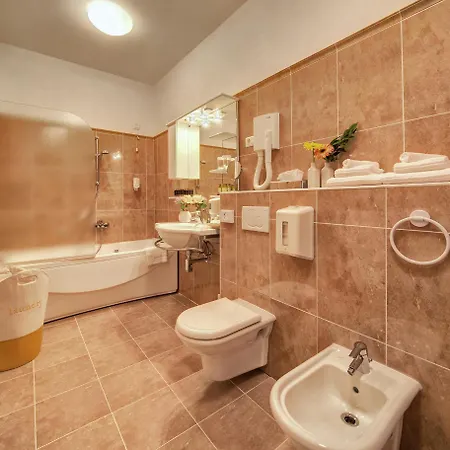 In Lux Guest house