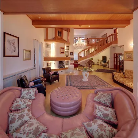 Guest house 